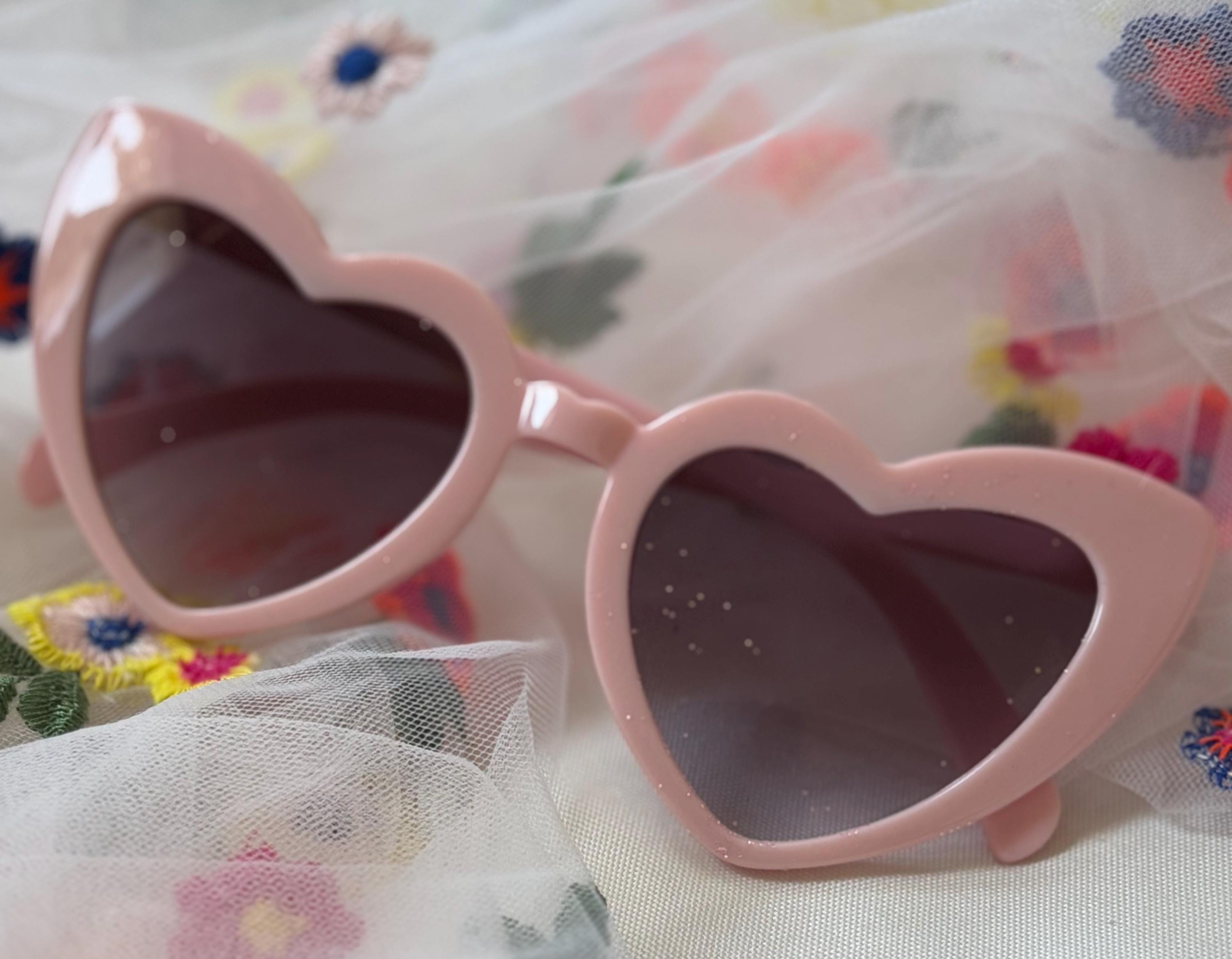 Custom Bride Heart Sunglasses - Pearl & Rhinestone Hen Party Accessory