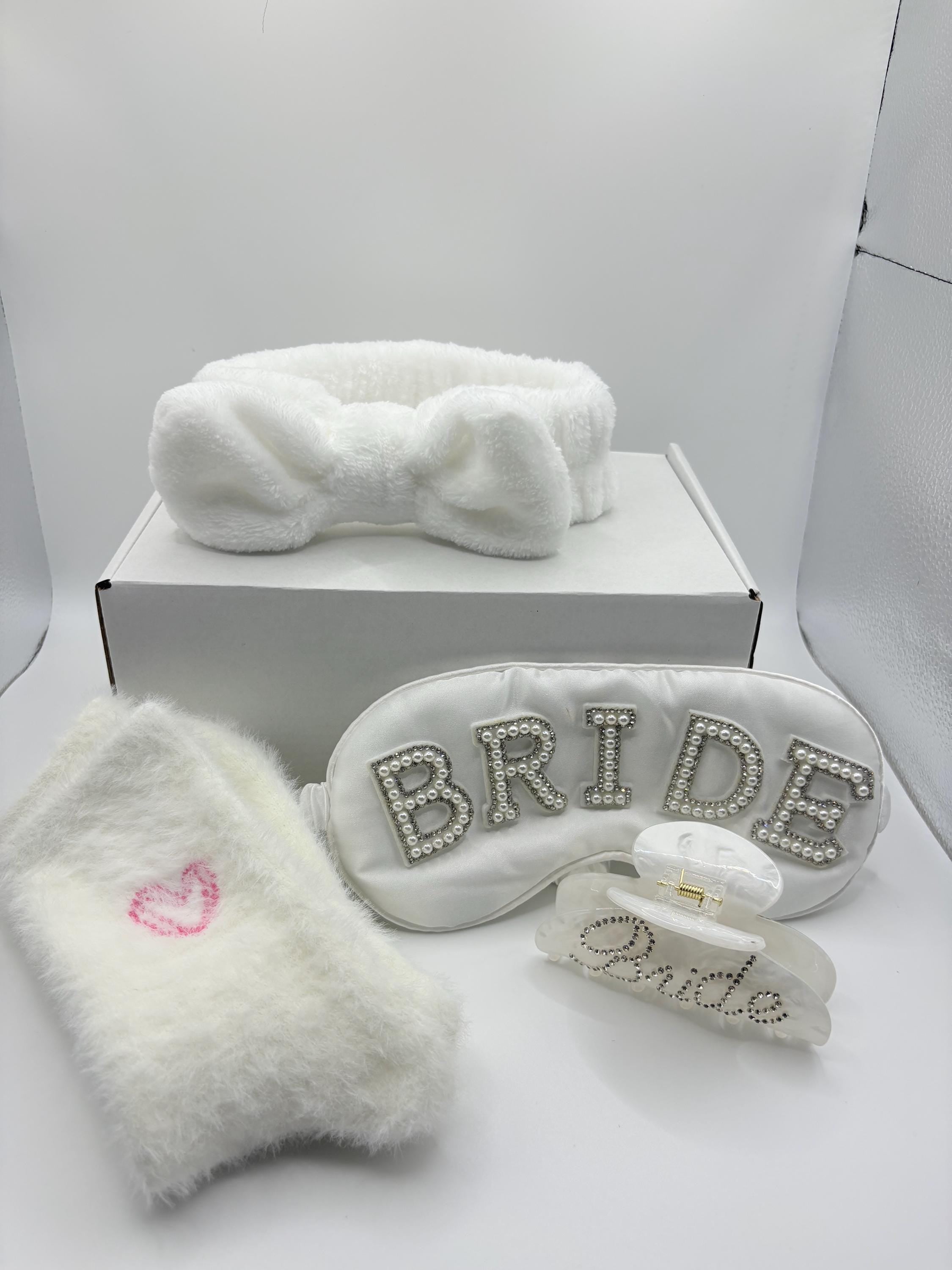 Bride Gift Box: Night Before the Wedding Essentials