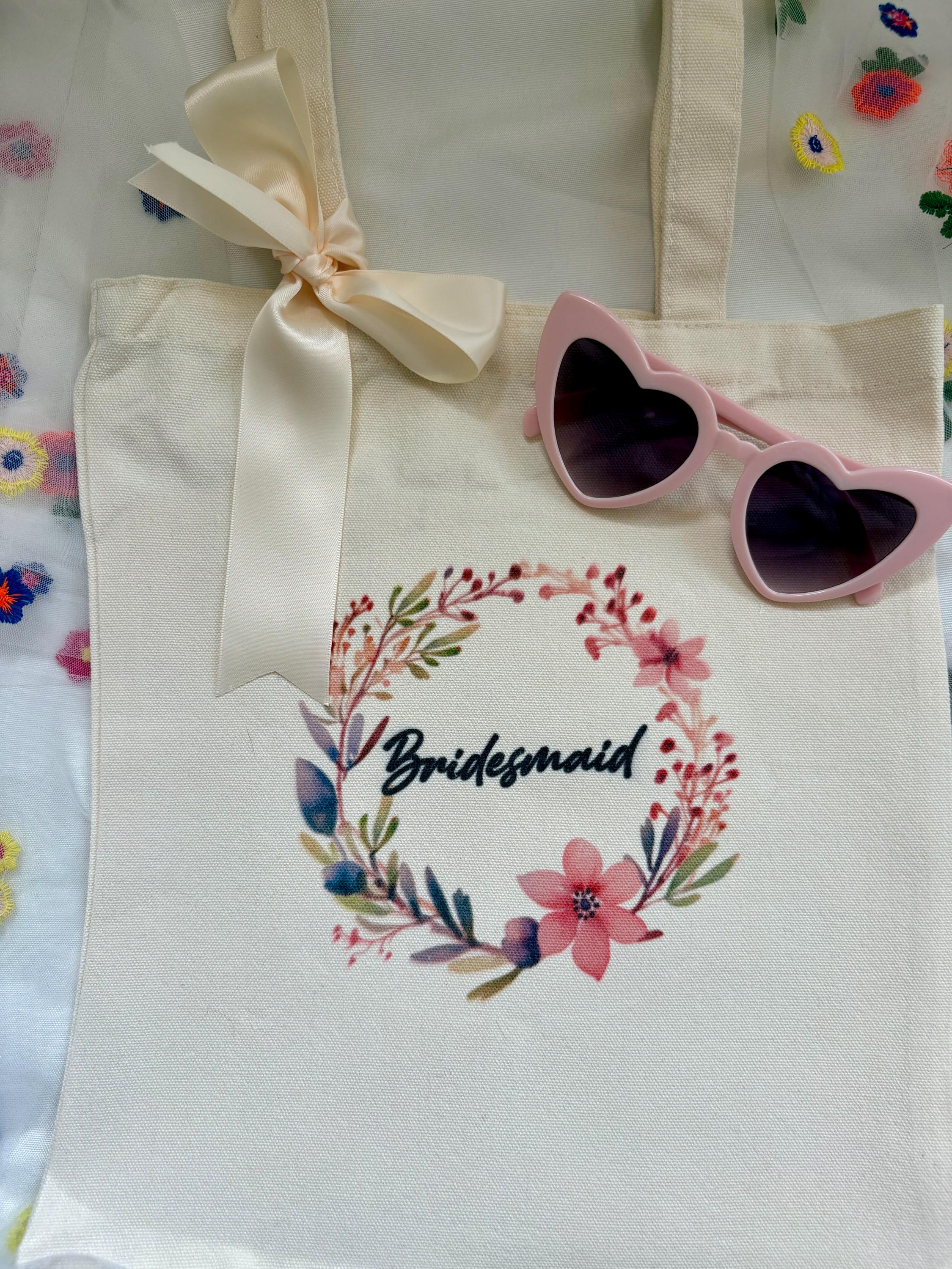 Bridesmaid Tote Bag: Floral Design, Bridal Party Gift