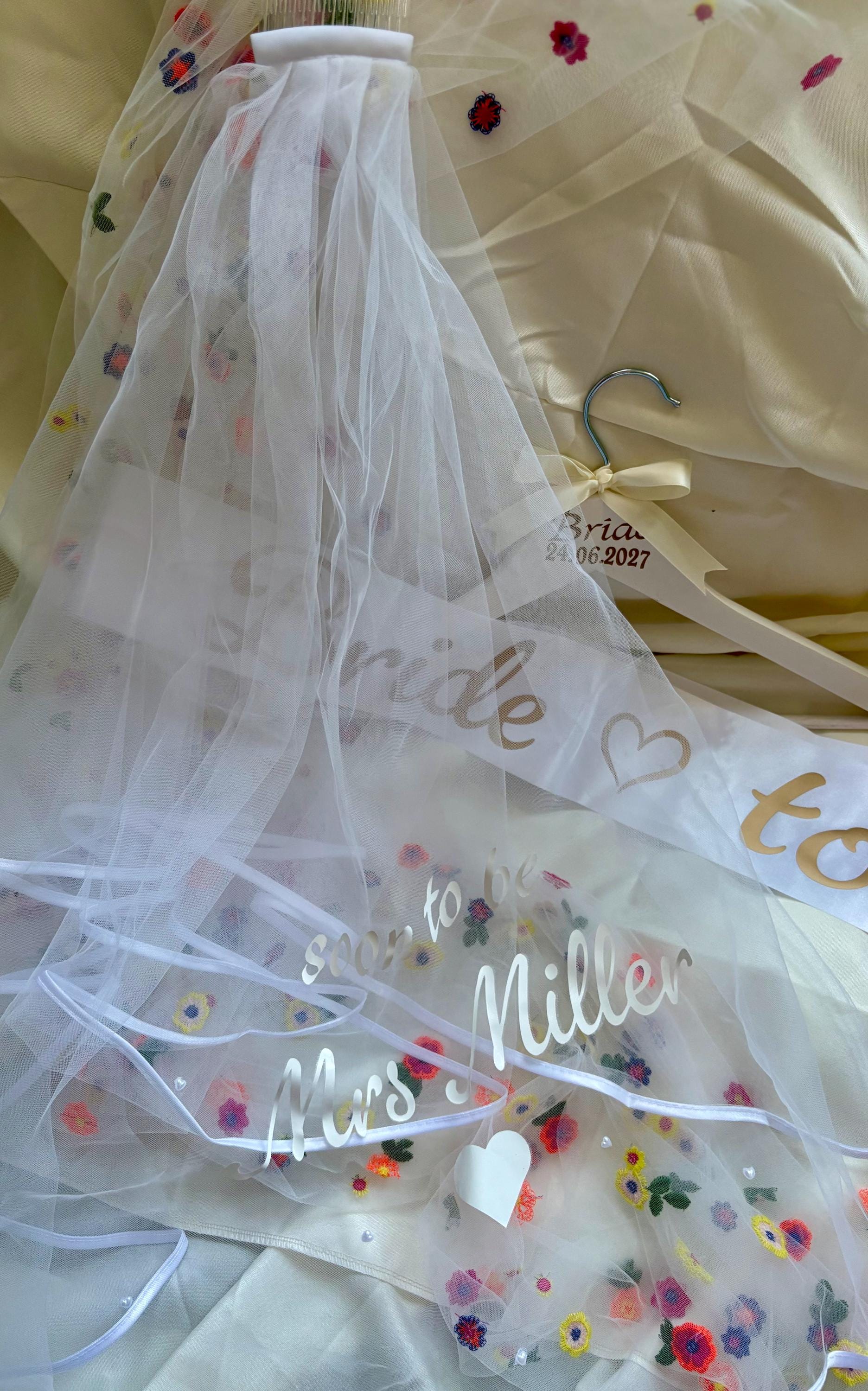 Personalised Bride Veil & Sash Set with Custom Hanger - Hen Party Gift