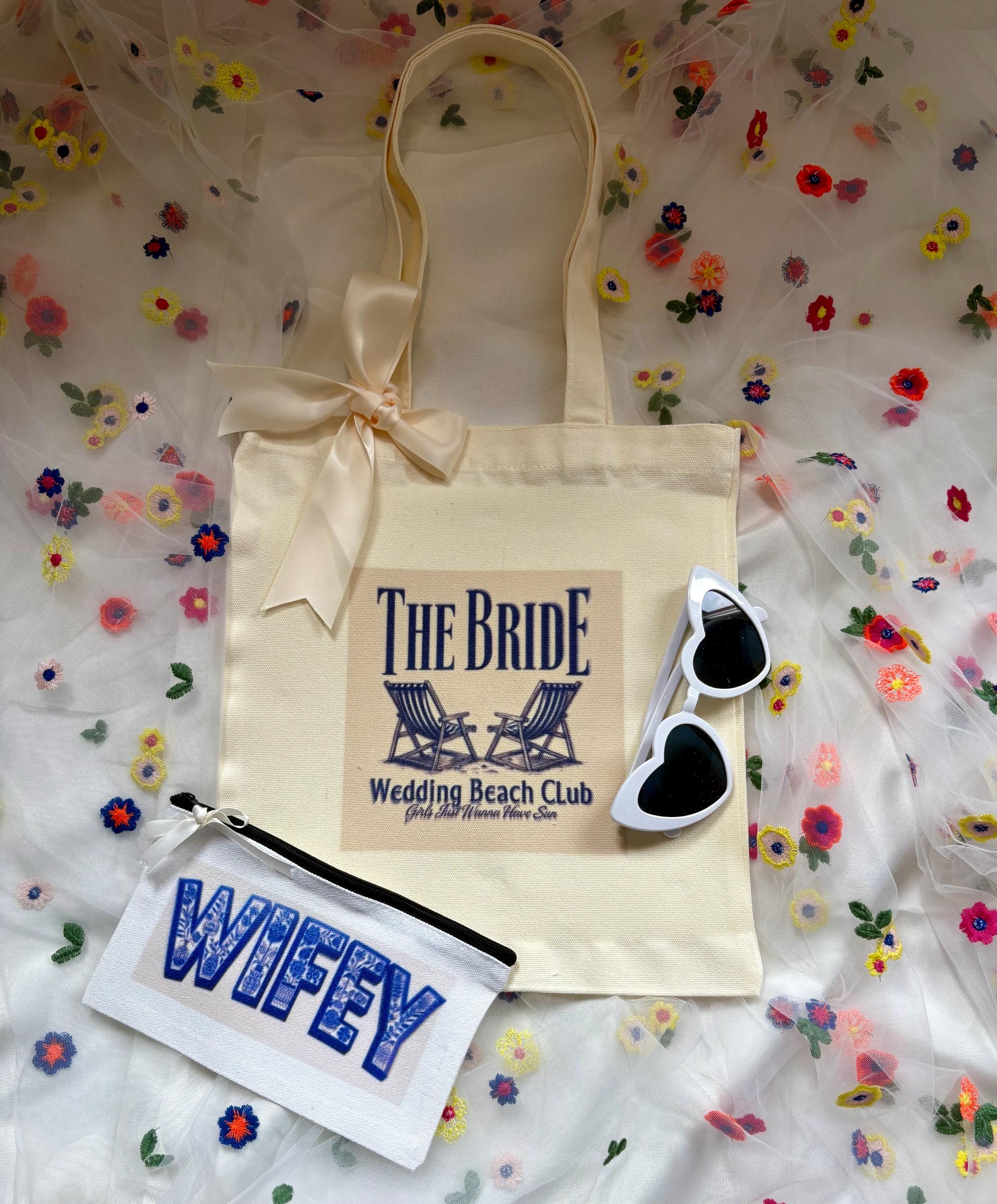 Bride Tote Bag: Vintage Beach Design, Bridal Party Gift