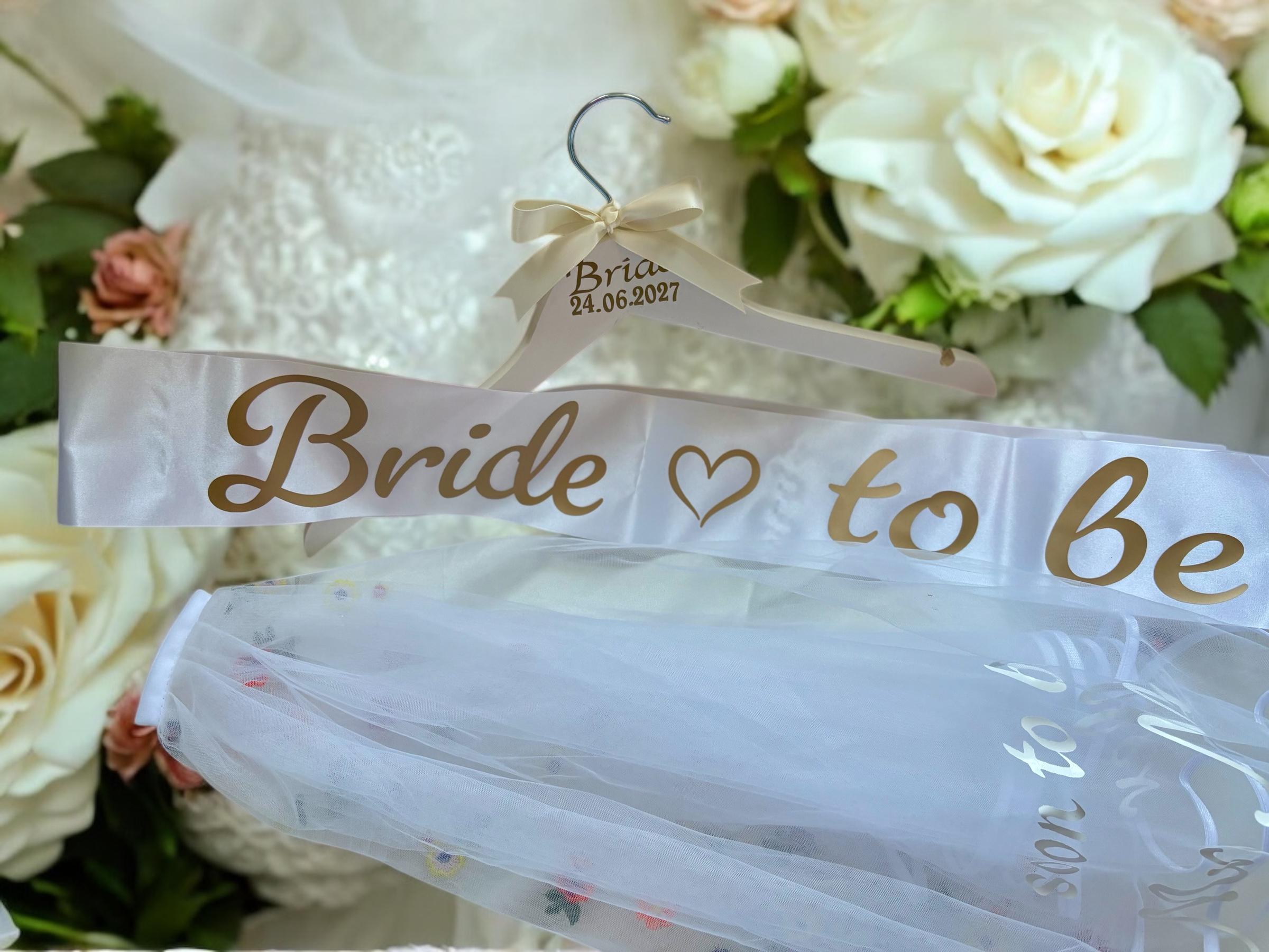 Personalised Bride Veil & Sash Set with Custom Hanger - Hen Party Gift